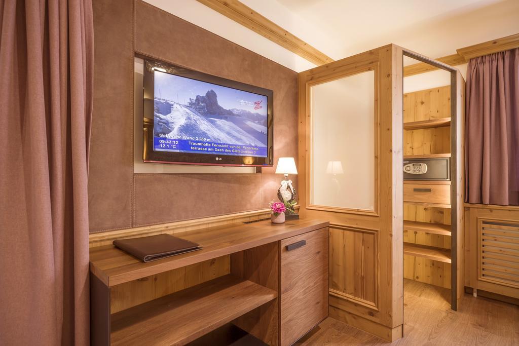 Alpin Hotel Garni Eder - Private Living Mayrhofen Eksteriør bilde