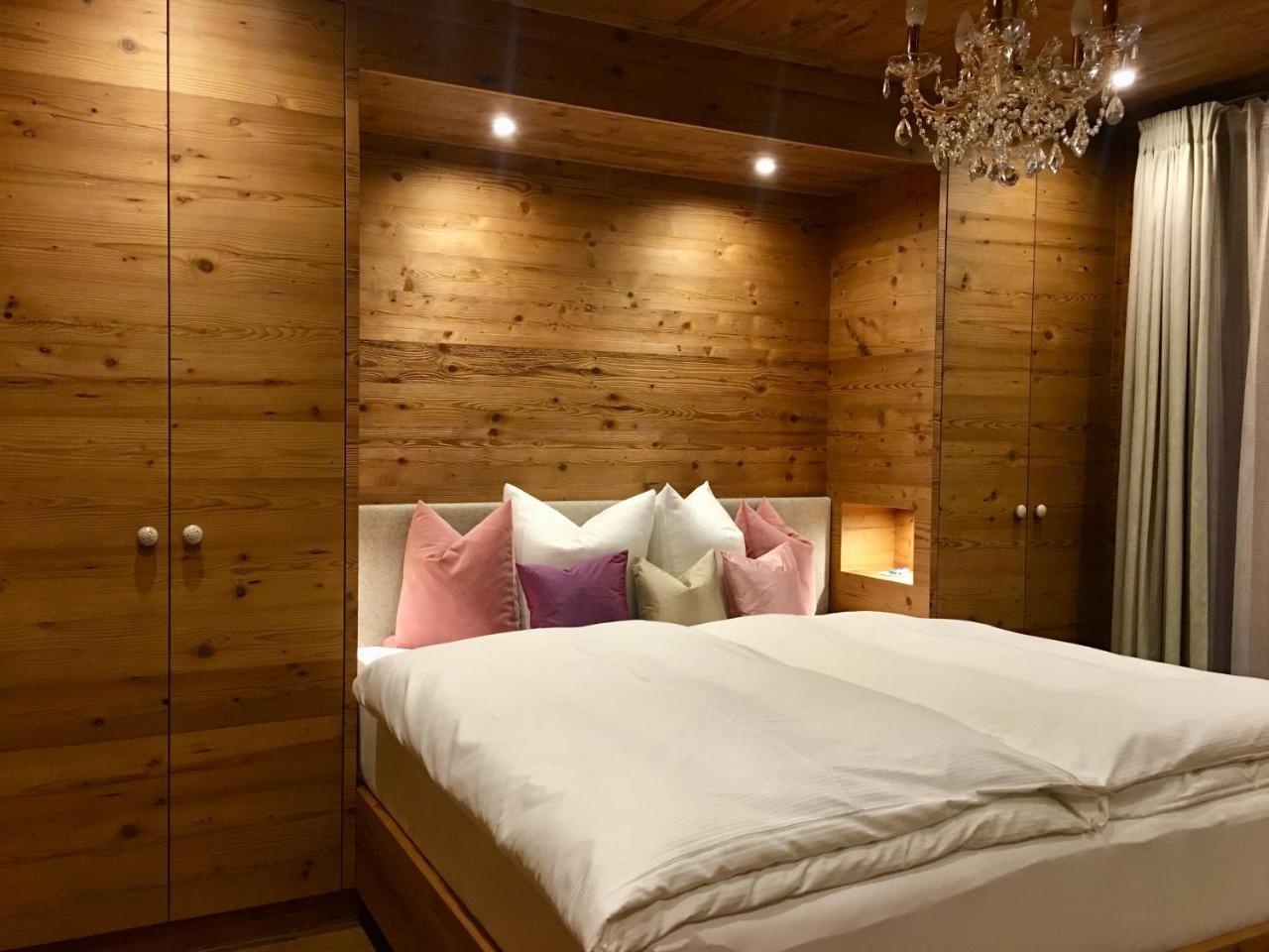 Alpin Hotel Garni Eder - Private Living Mayrhofen Eksteriør bilde